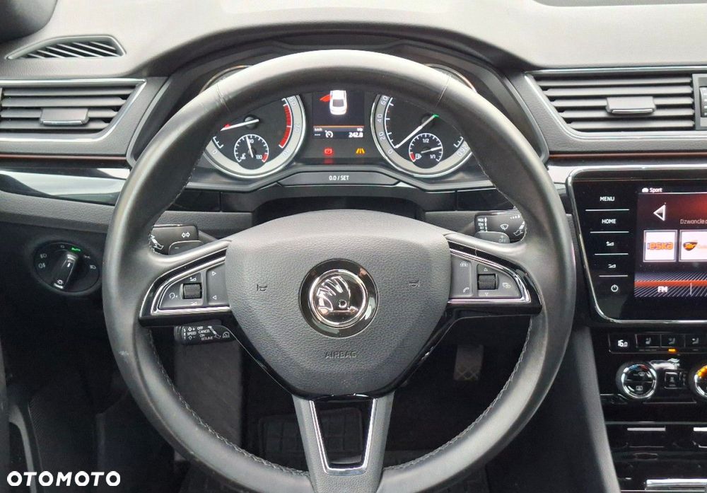 Skoda Superb - 35