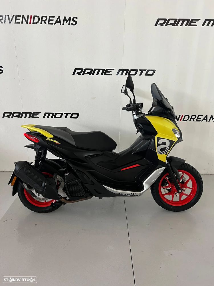 Aprilia SR GT 125 - 2