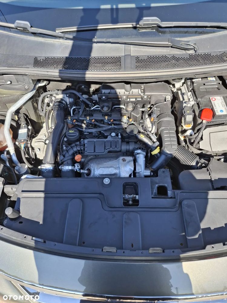 Peugeot 5008 1.5 BlueHDi Active S&S EAT8 - 27