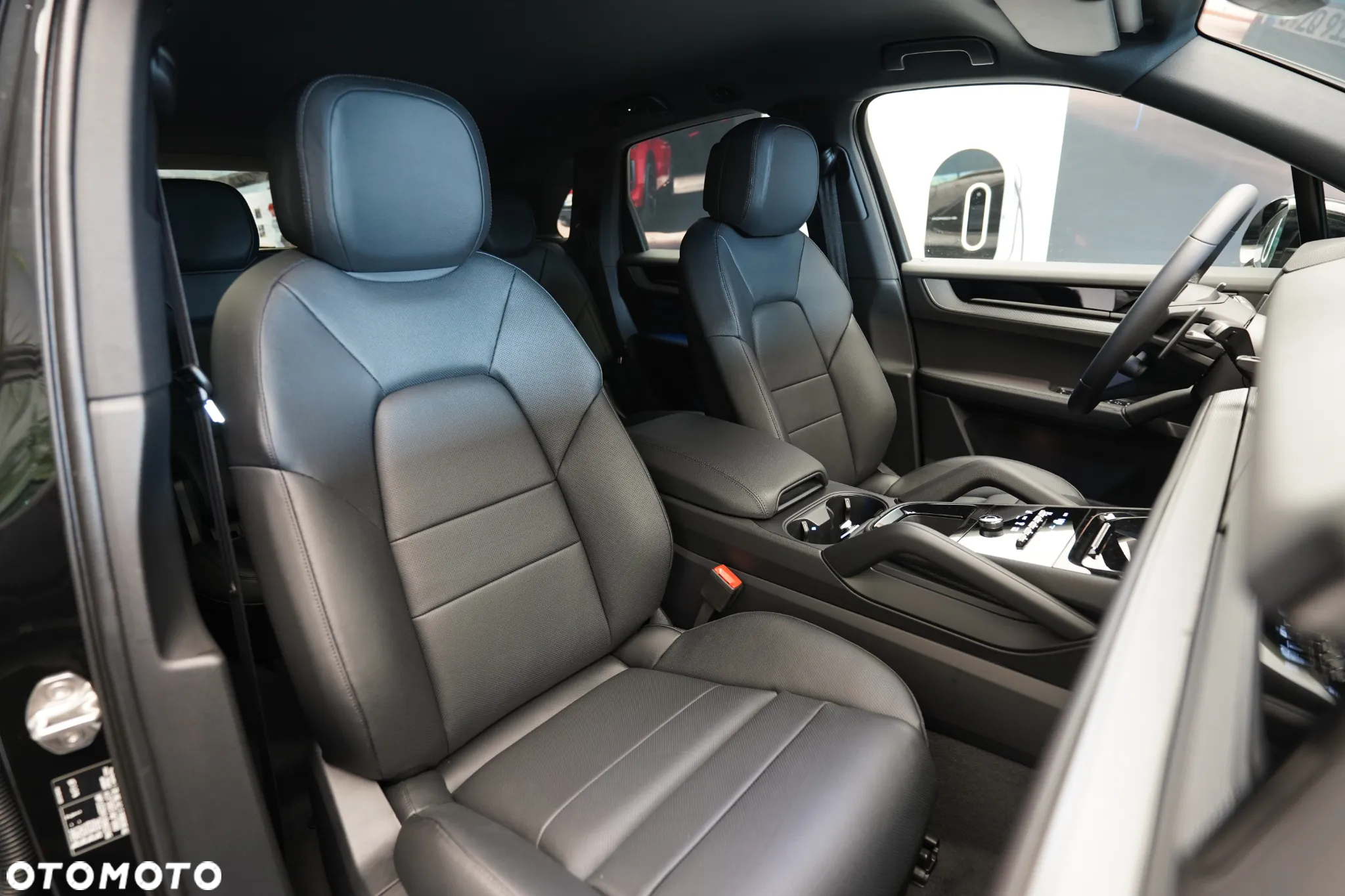 Porsche Cayenne Standard - 16