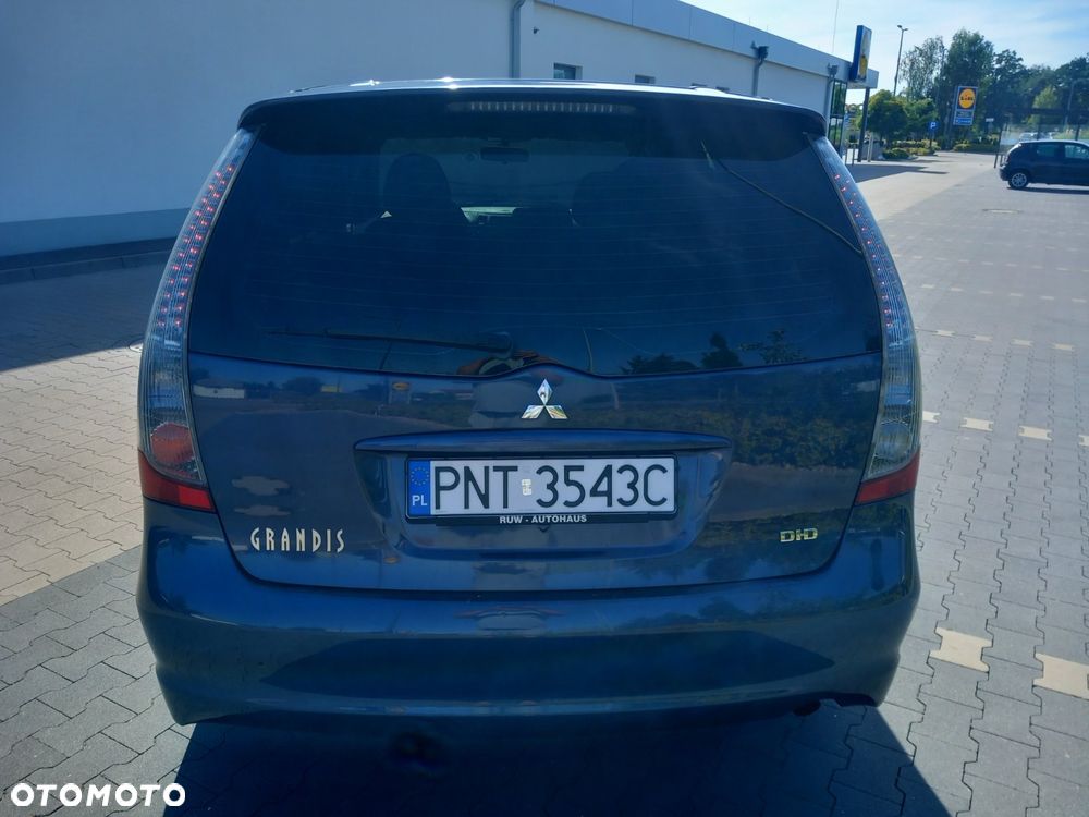 Mitsubishi Grandis 2.0 DI-D 7-Sitzer Intense - 8