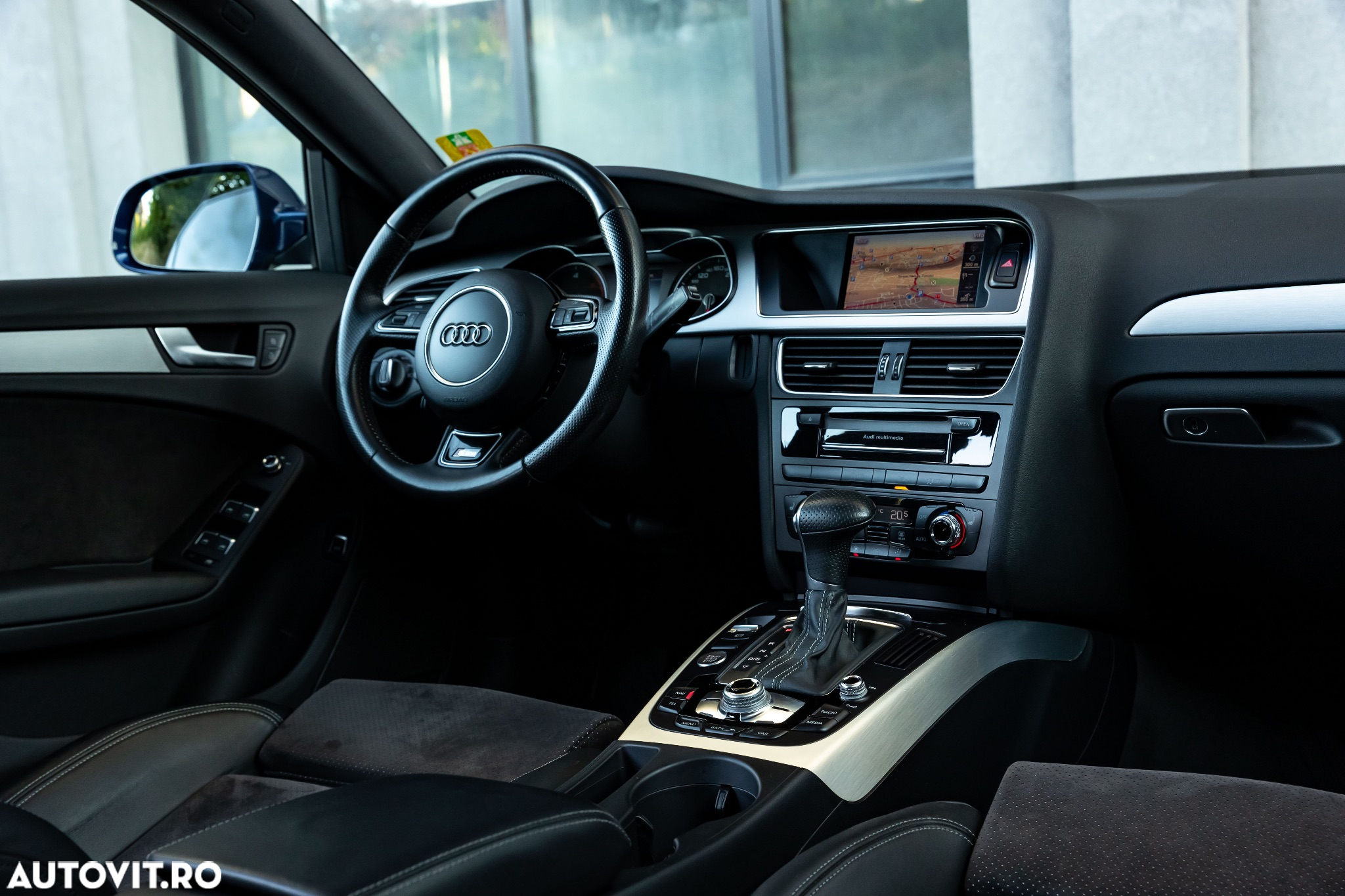 Audi A4 Avant 2.0 TDI DPF clean diesel multitronic S line Sportpaket - 8