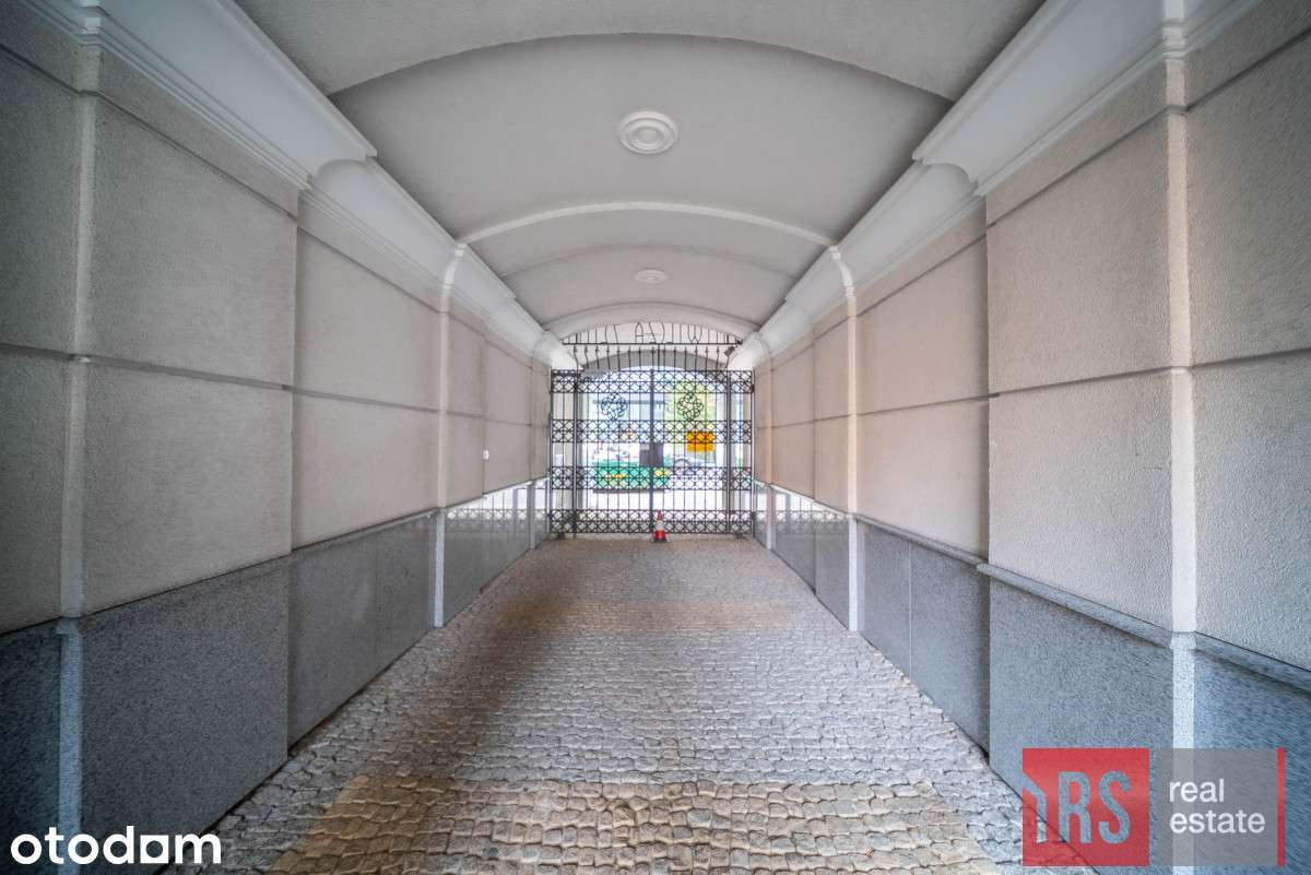 Studio-39 m2, Zrewitalizowana kamienica, Wilcza 72