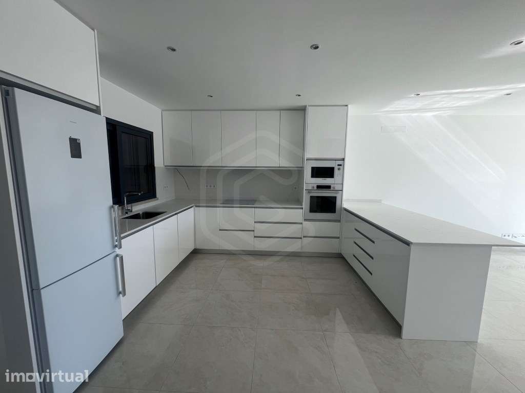 Moradia T3 Moderna com Piscina e Vista Mar, Tavira, Algarve - Grande imagem: 3/27