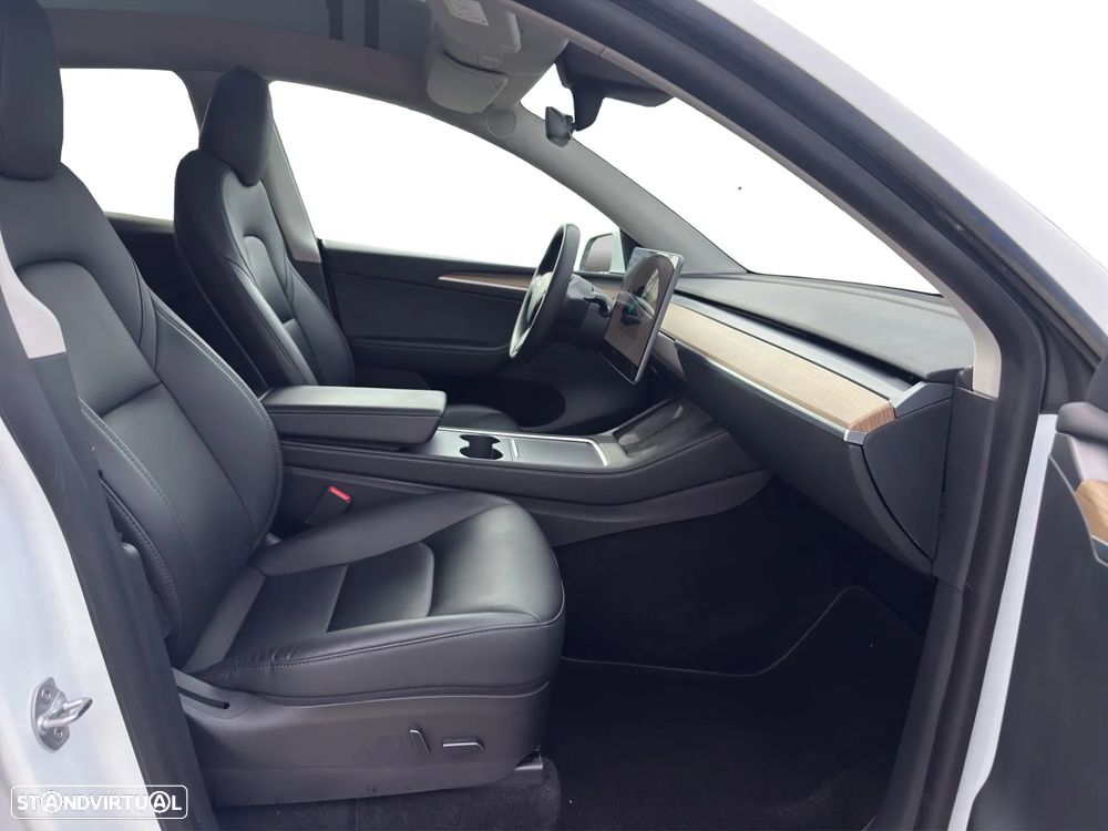Tesla Model Y Long Range Tração Integral - 14