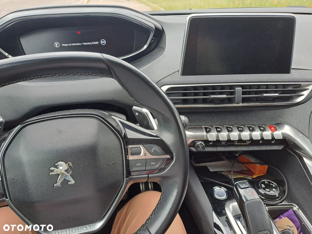 Peugeot 3008 1.2 PureTech Allure S&S EAT6 - 8