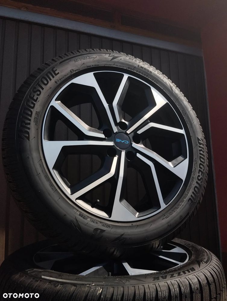 Koła zimowe BYD TANG 5x120 20 / 255 50 20 Bridgestone - 4