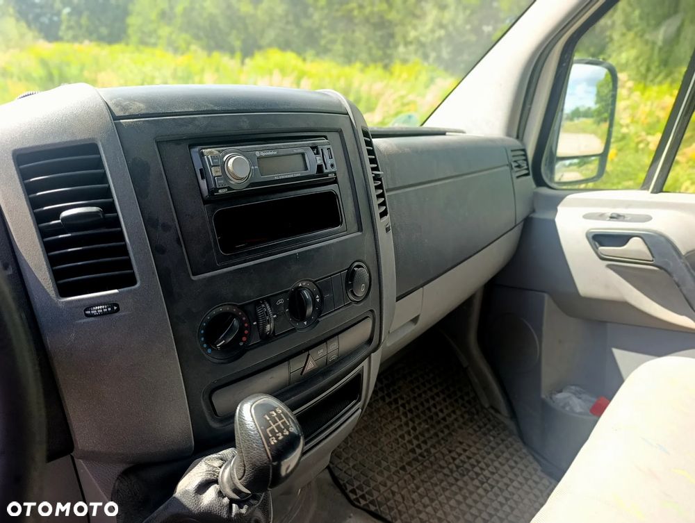 Volkswagen Crafter - 11