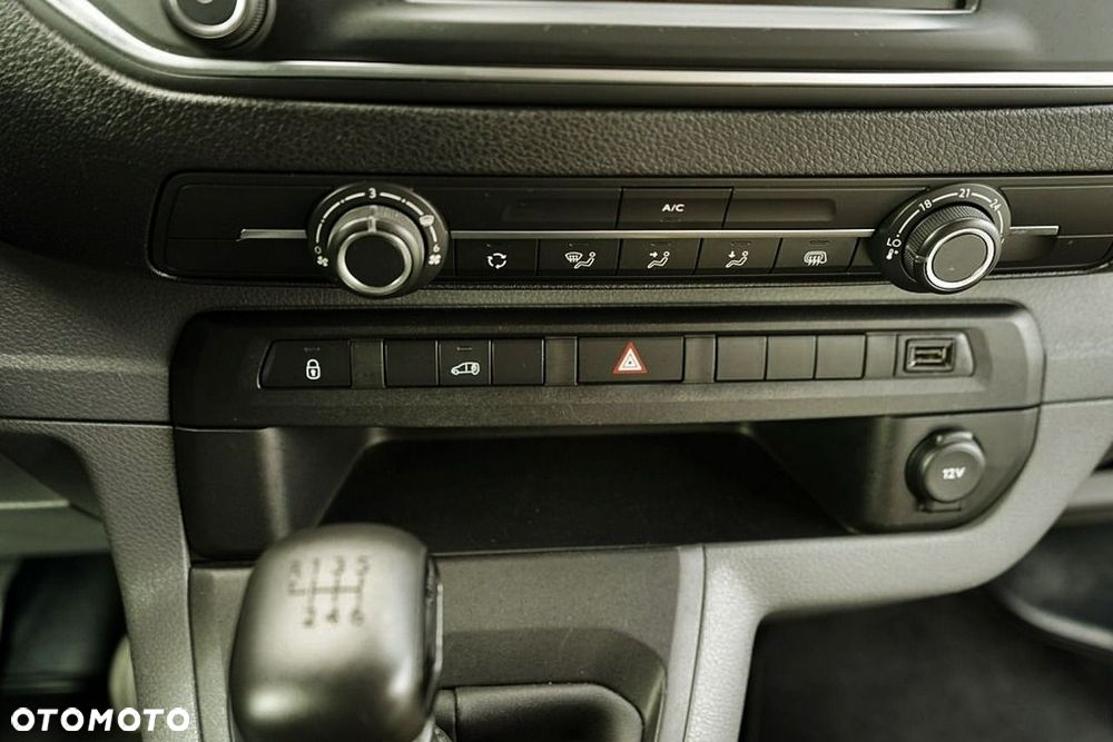 Opel Vivaro - 23