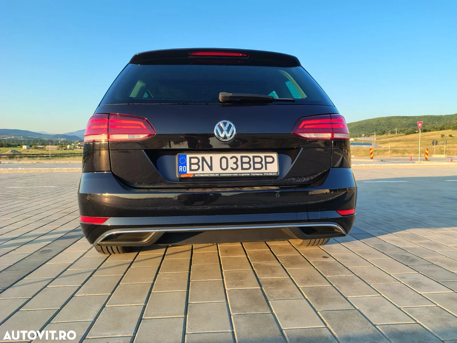 Volkswagen Golf 1.6 TDI Comfortline - 5