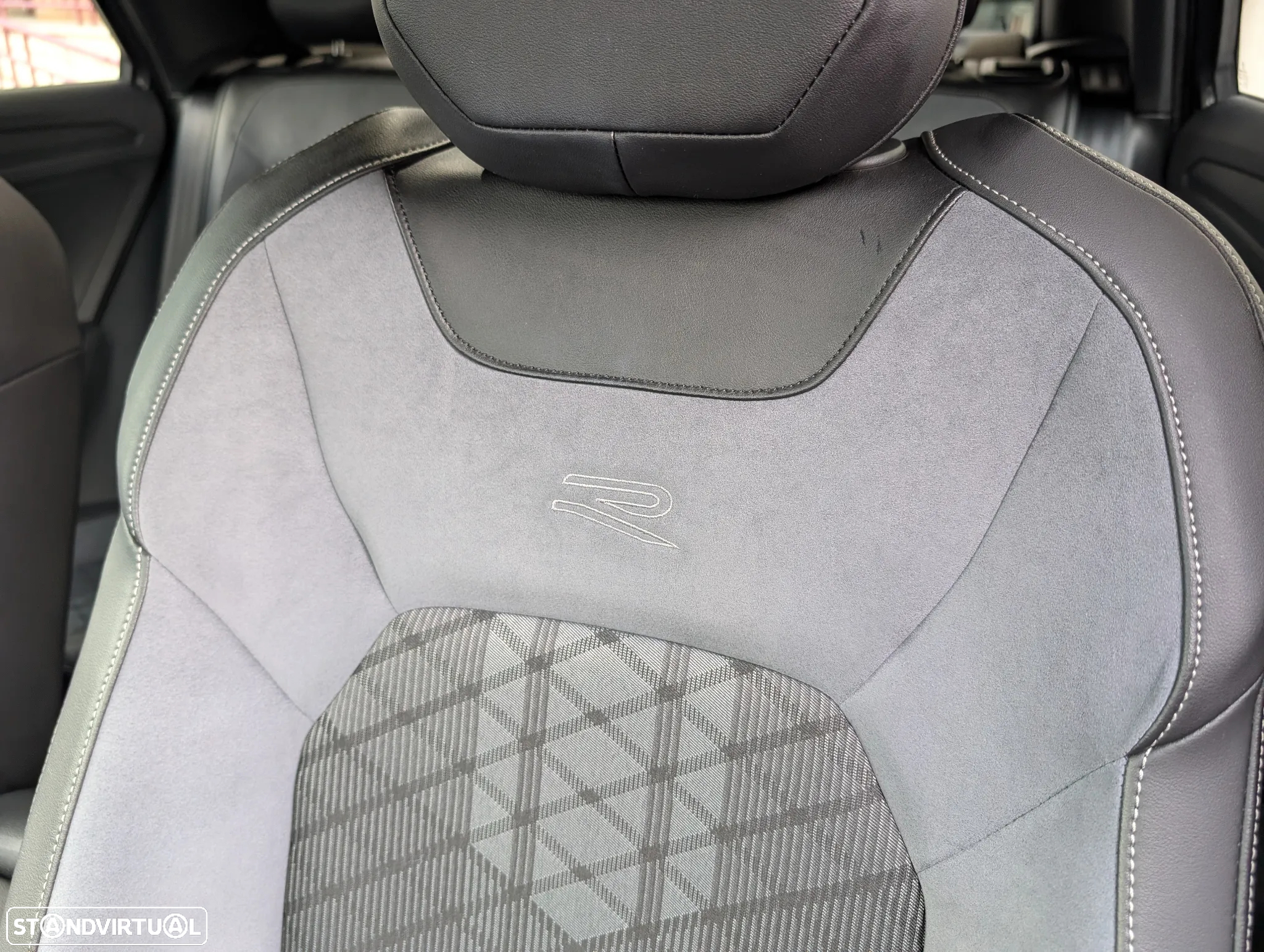 VW T-Roc 1.5 TSI R-Line DSG - 15