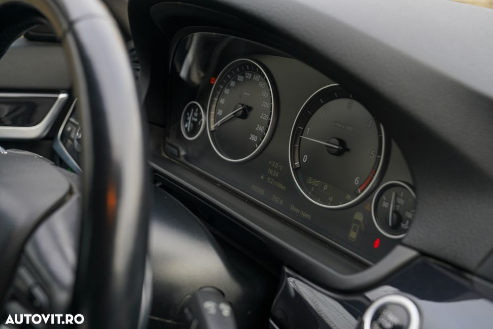 BMW Seria 5 520d xDrive Aut. Luxury Line - 4