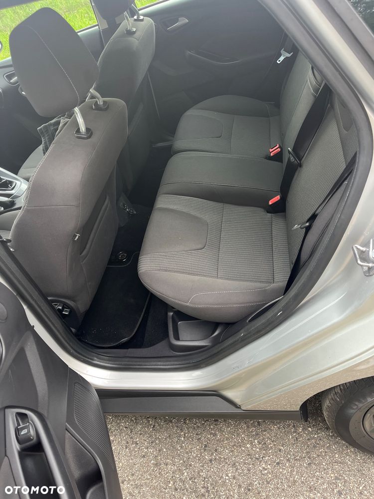 Ford Focus 1.6 TDCi DPF Titanium - 25
