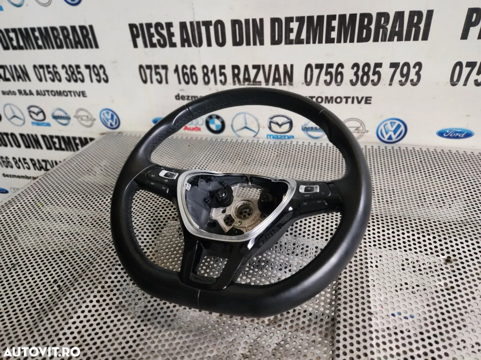 Volan Tesit Din Piele Cu Comenzi Vw T-Roc Tiguan Touran Golf Polo Cod 5TAAM Impecabil Dezmembrez Vw - 6