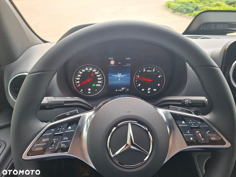 Mercedes-Benz Sprinter - 9