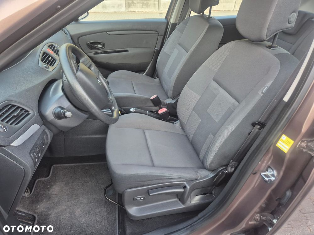 Renault Scenic - 23