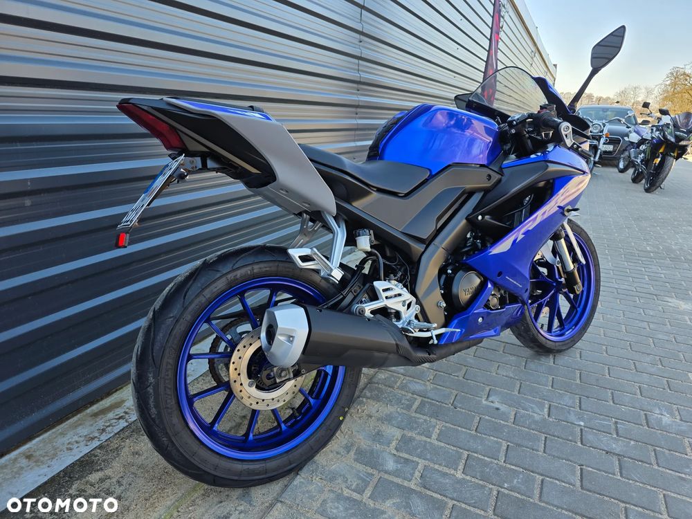 Yamaha YZF - 6
