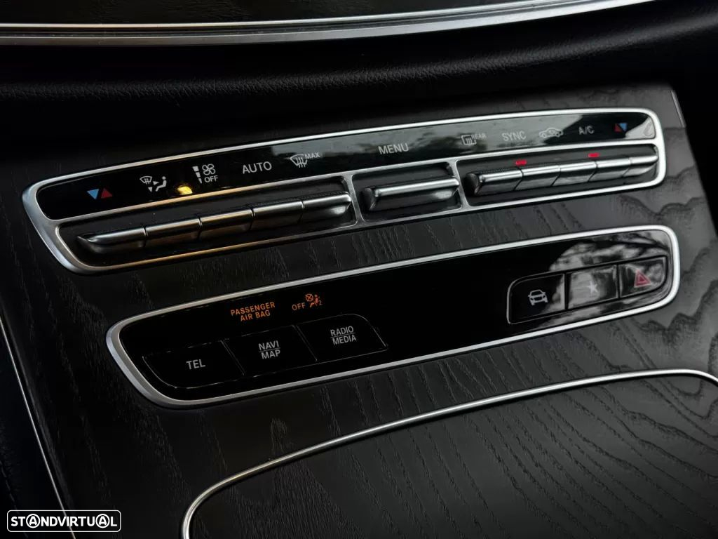 Mercedes-Benz E 220 d AMG Line - 34