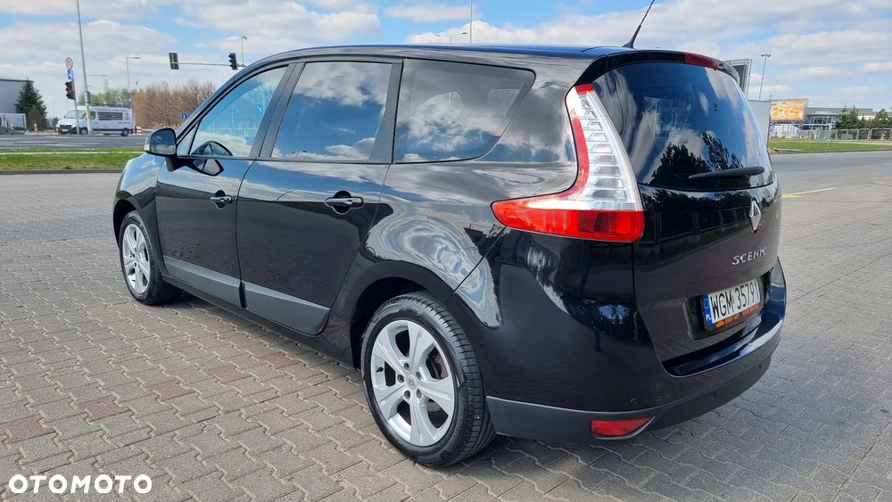 Renault Grand Scenic - 28