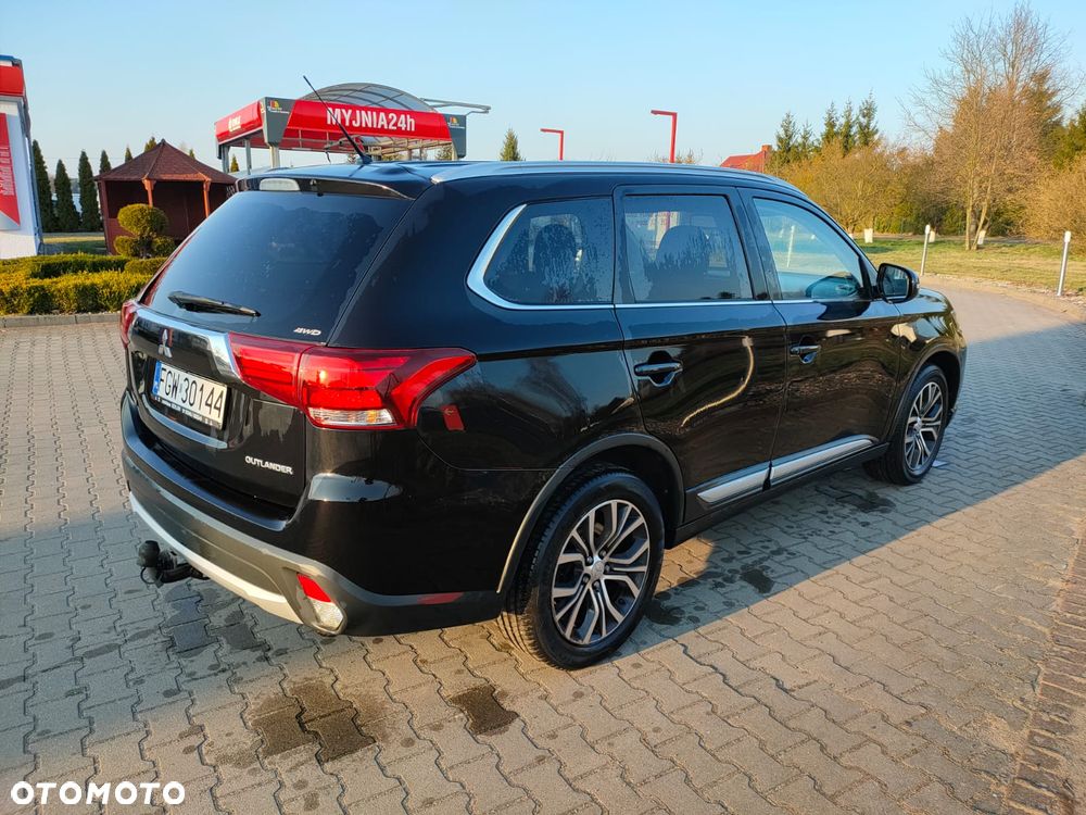 Mitsubishi Outlander 2.2 DI-D 4WD Automatik Plus - 6