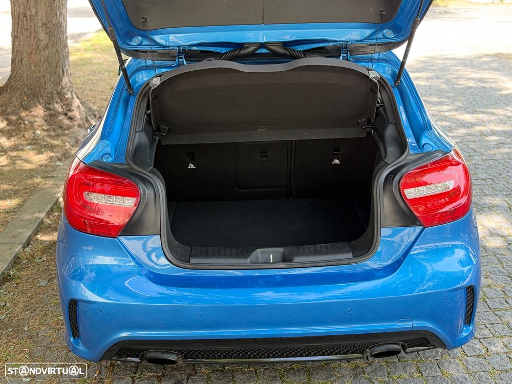 Mercedes-Benz A 200 CDI (BlueEFFICIENCY) AMG Sport — fotografia 17