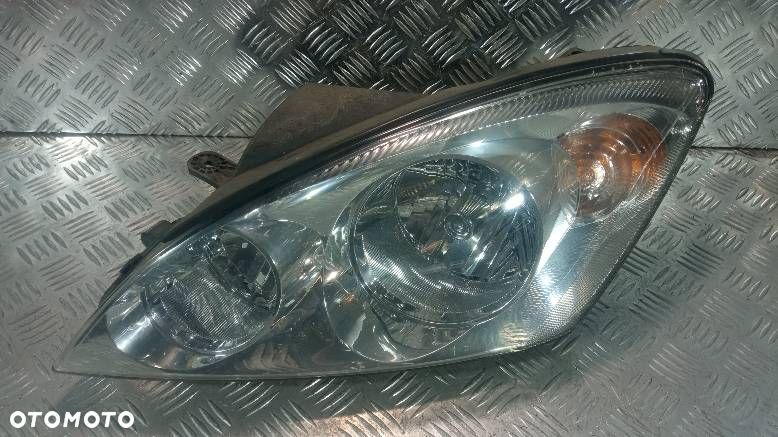LAMPA LEWA PRZEDNIA KIA CEED - 1