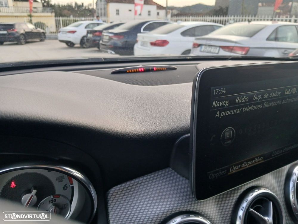 Mercedes-Benz GLA 200 (CDI) d 7G-DCT - 28