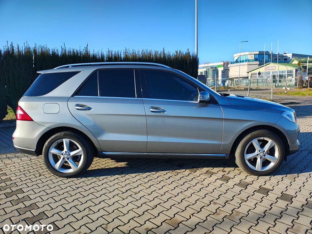 Mercedes-Benz ML 350 BlueTEC 4-Matic - 11