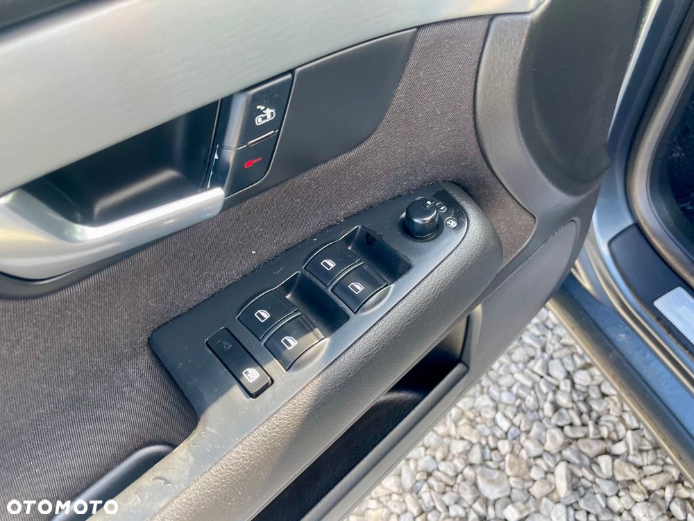 Audi A4 Avant 2.0 TDI - 30
