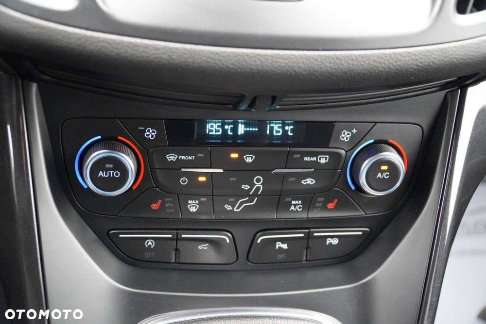 Ford Kuga 1.5 EcoBoost 2x4 ST-Line - 15