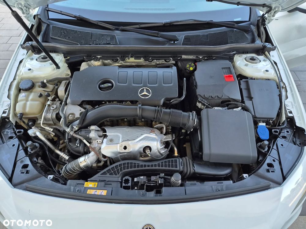 Mercedes-Benz Klasa A 250 4-Matic 7G-DCT - 17