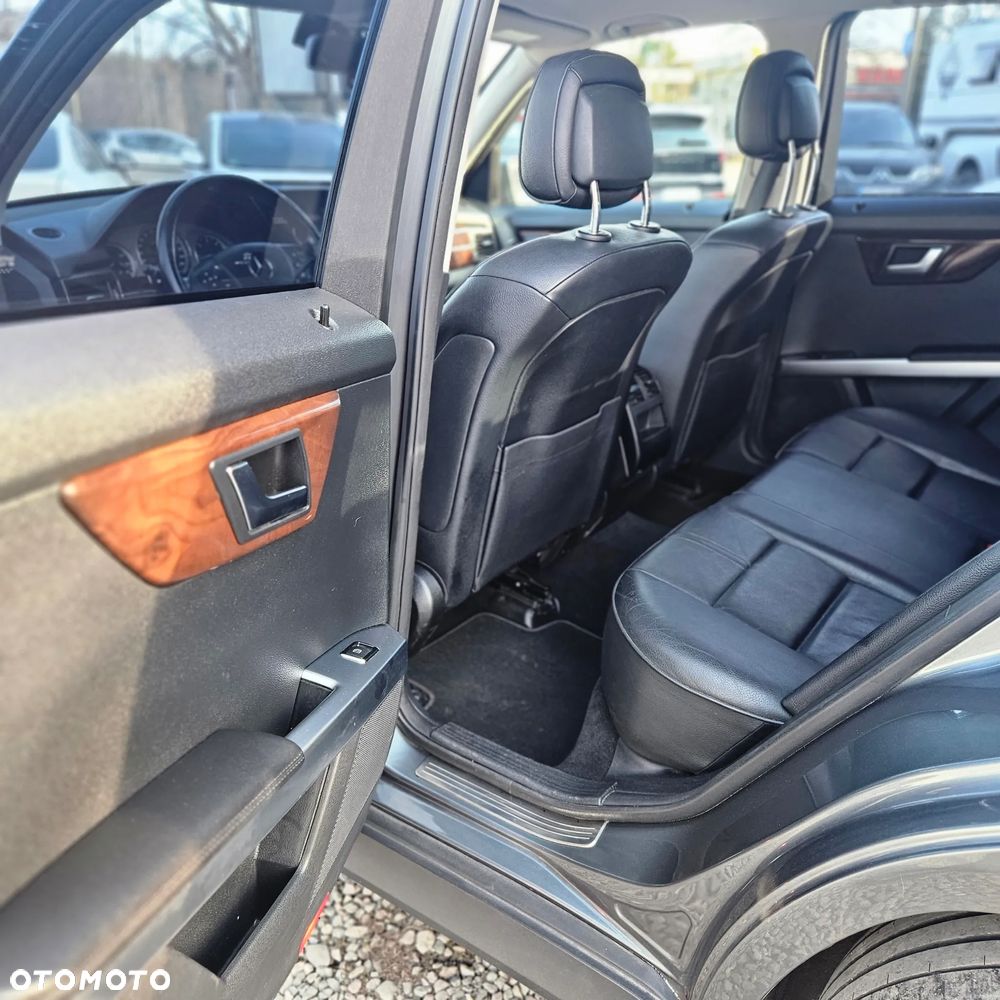 Mercedes-Benz GLK - 27