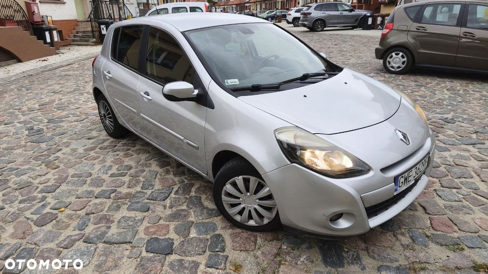 Renault Clio - 1