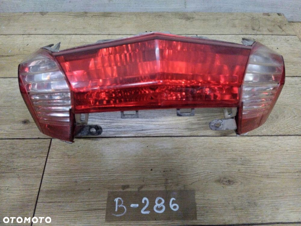 kymco downtown 300 i lampa tył - 1