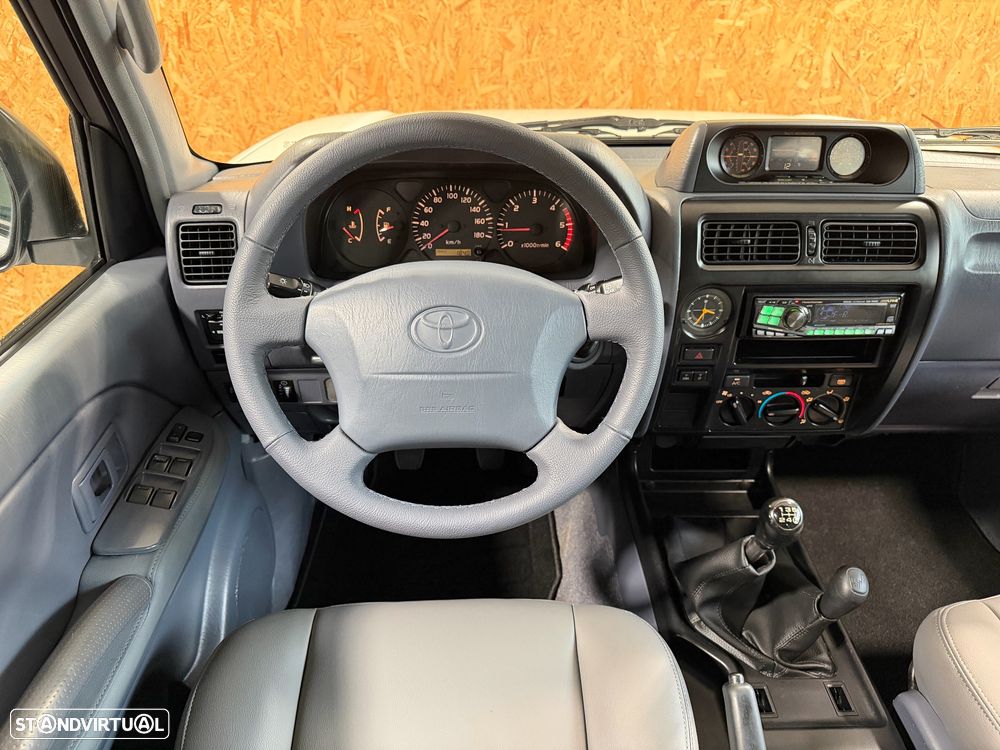 Toyota Land Cruiser 3.0 TD Pack 2 - 9