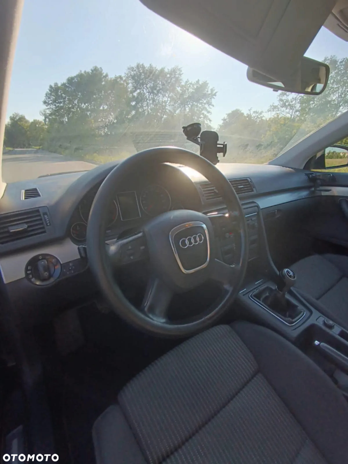 Audi A4 Avant 2.0 TDI - 8