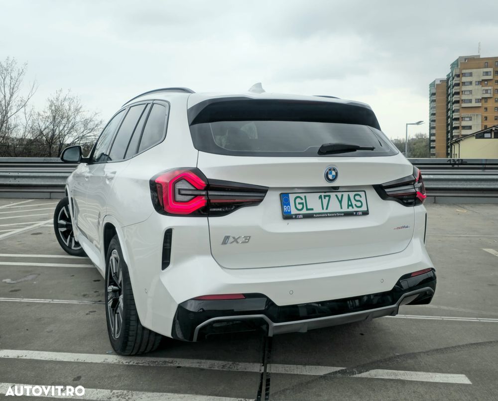 BMW iX3 Standard - 2