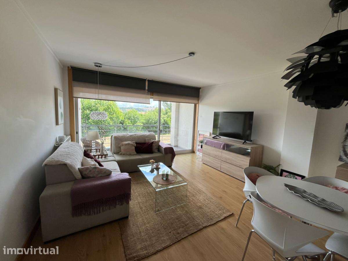 Apartamento com 1 quartos - localizado em Valongo Porto - Grande imagem: 2/51