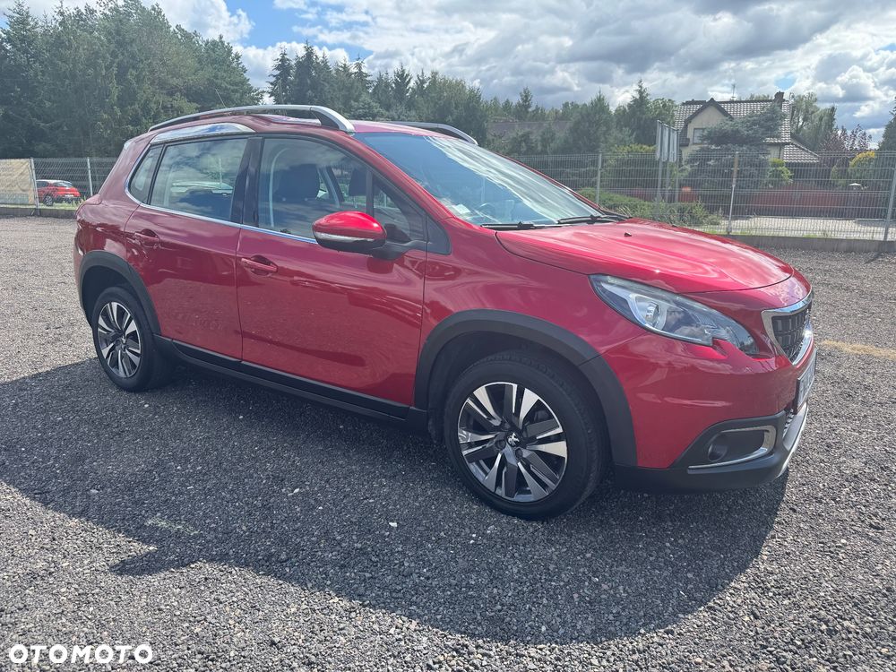 Peugeot 2008 1.2 Pure Tech GPF Allure S&S EAT6 - 10