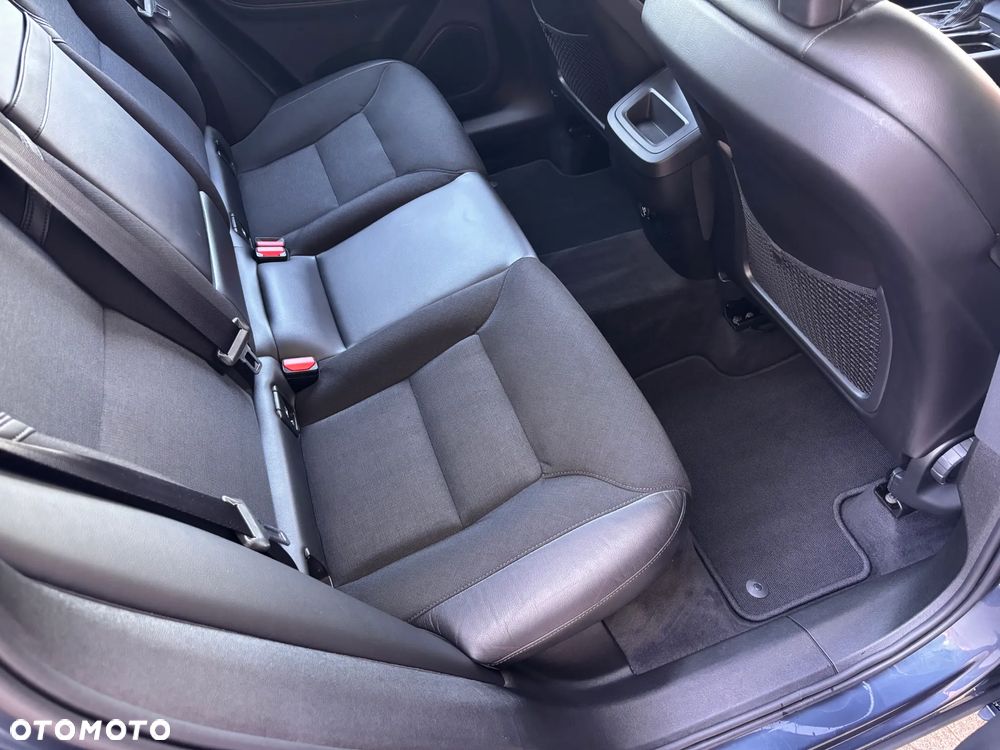 Volvo XC 60 D4 AWD Momentum - 14
