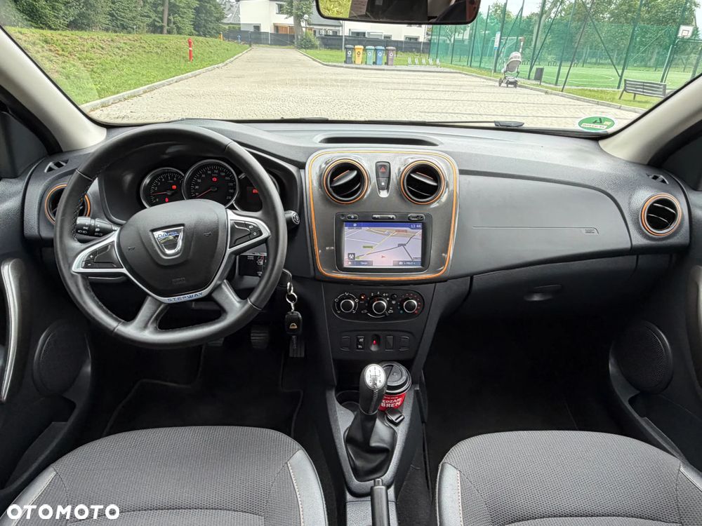 Dacia Sandero Stepway TCe 90 (S&S) Celebration - 10