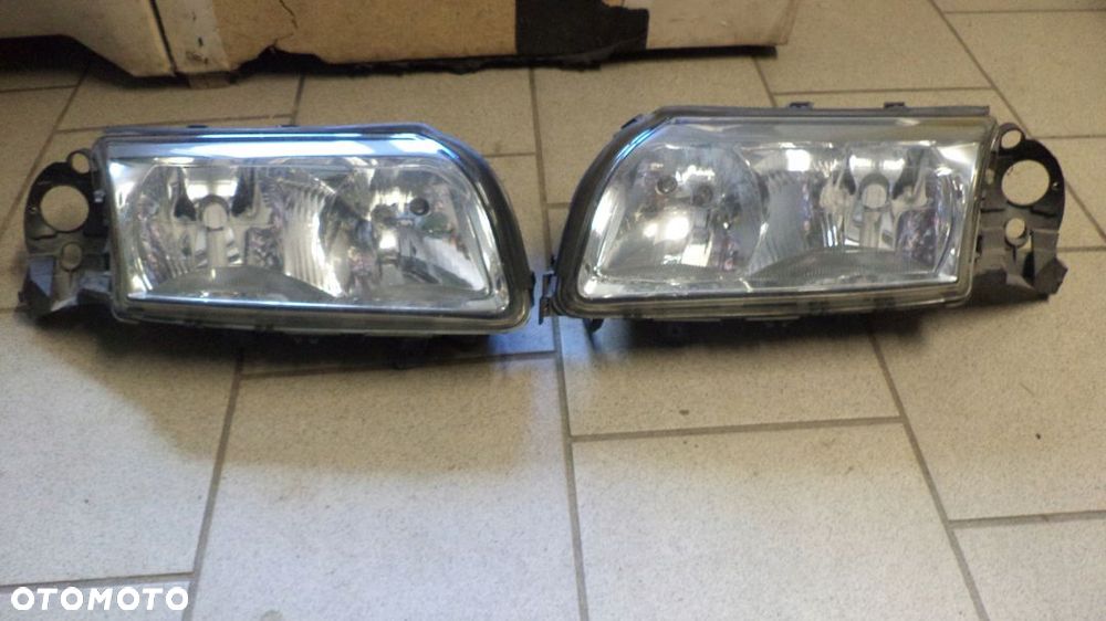 Lampa lewy prawy przód VOLVO 89002809 04HCR7177 - 8