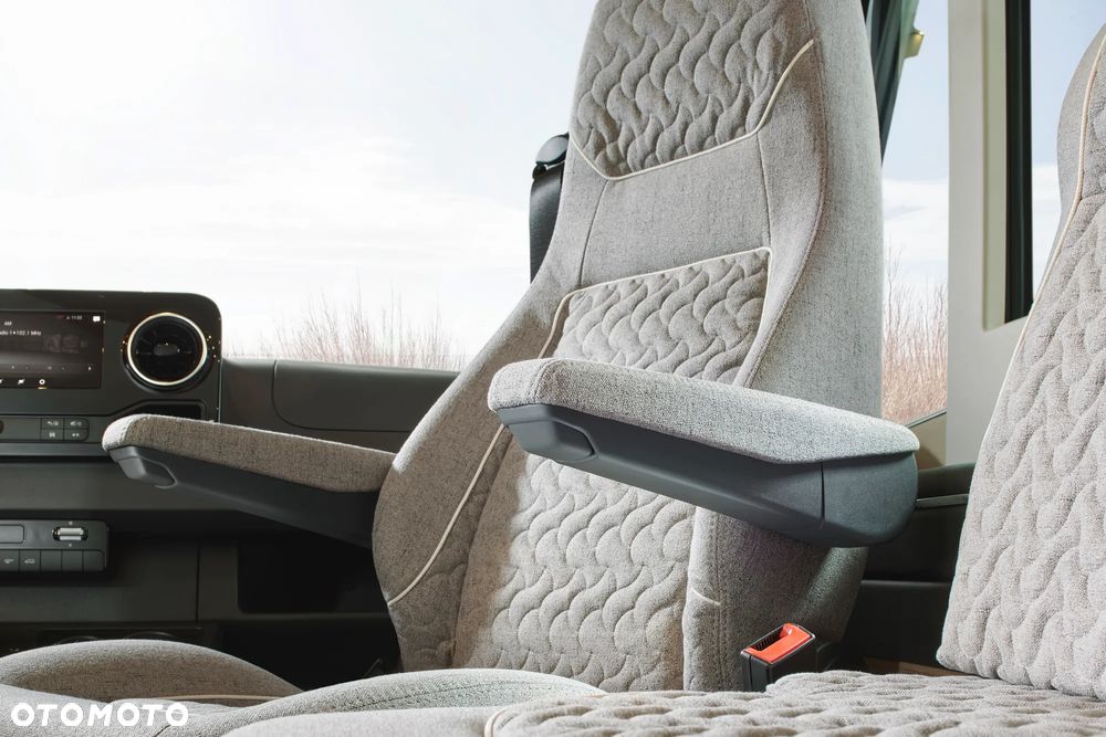 Carthago I 470 RB-LE "K" lightweight 3.5 t / Mercedes - 4