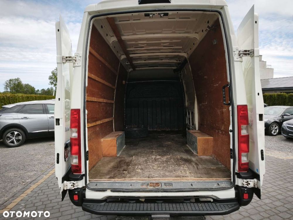 Iveco DAILY 35S11 - 14