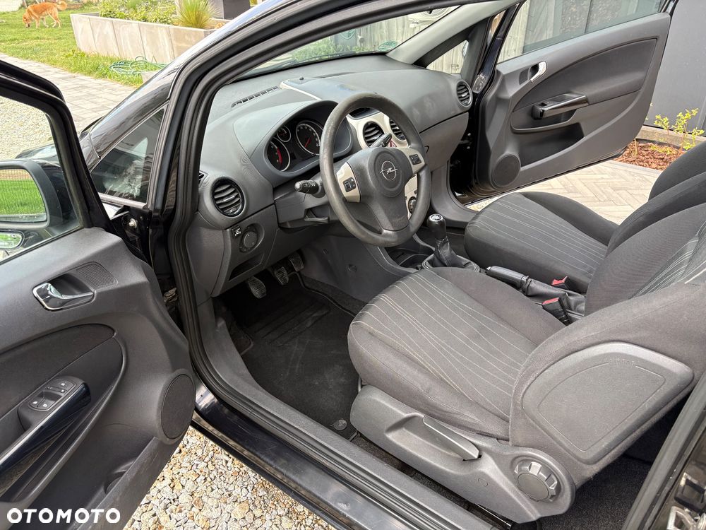 Opel Corsa 1.4 16V Edition - 5
