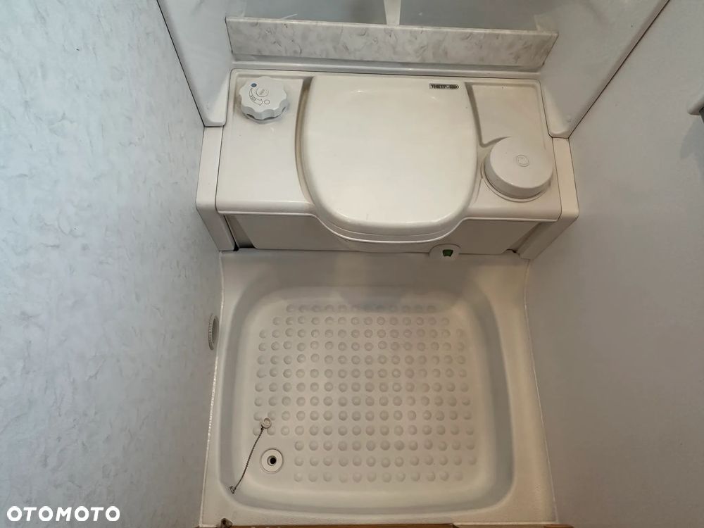 Hobby 500 KMFE z napędem i nową markizą. DMC 1400 kg !! RATY !! - 38