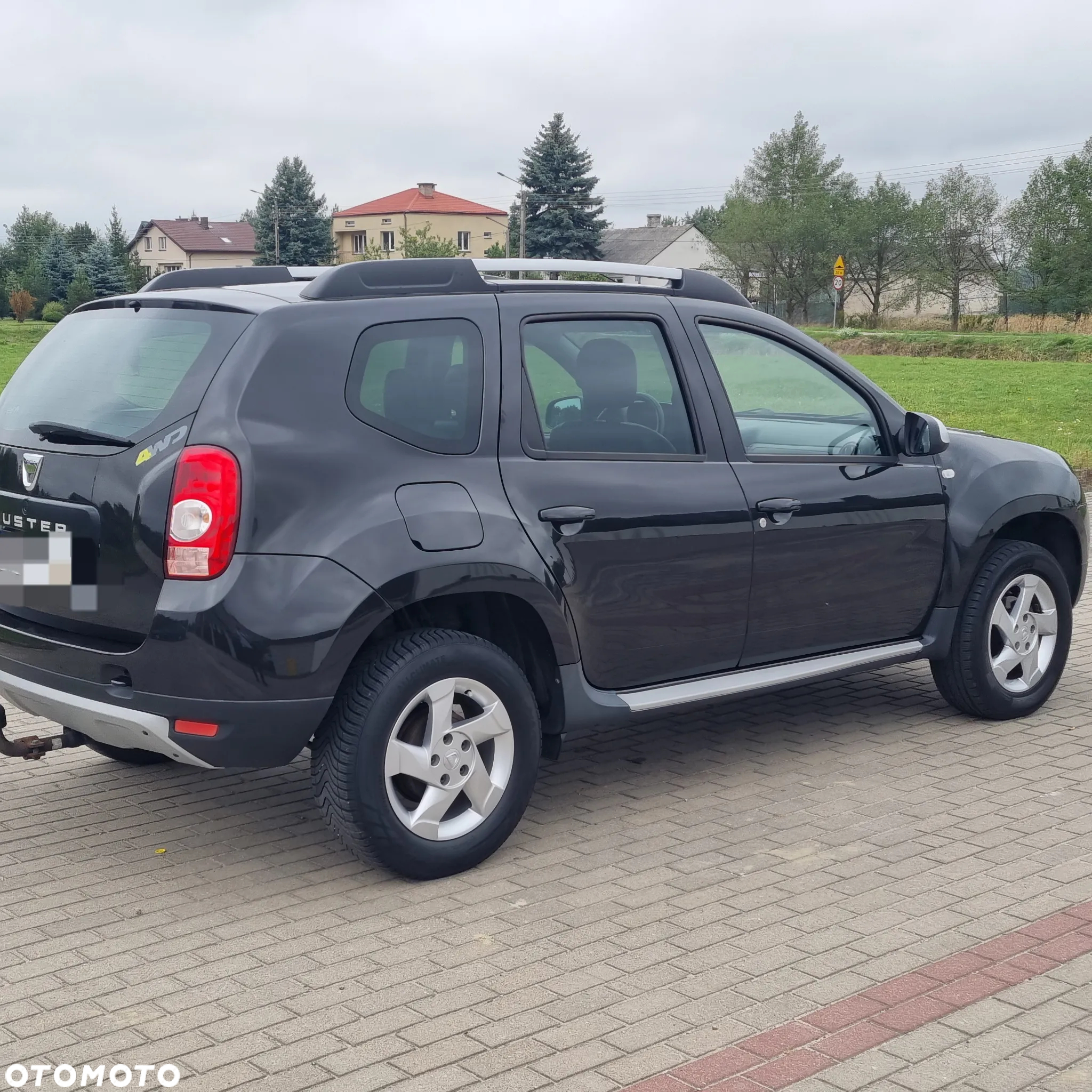 Dacia Duster 1.6 16V 105 4x4 Prestige - 9