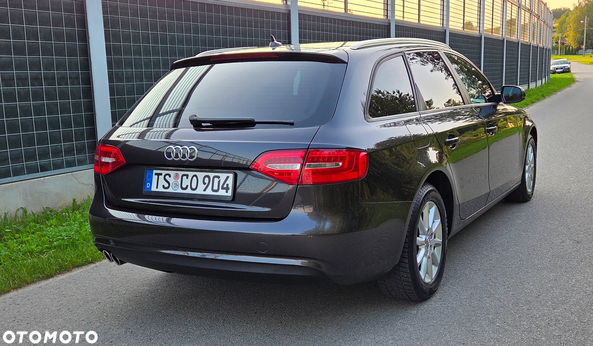 Audi A4 Avant 2.0 TDI quattro - 11