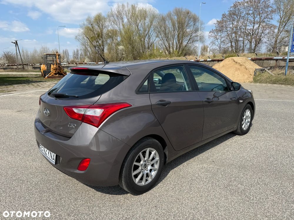 Hyundai i30 1.4 Comfort - 8