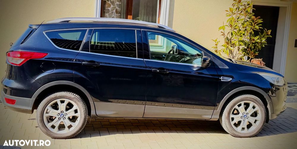 Ford Kuga 2.0 TDCi 4x4 Aut. SYNC - 3